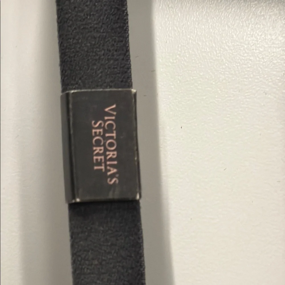 Victoria's Secret Black Bra with Molded Cups and Adjustable Straps‎ - Picture 11 of 11